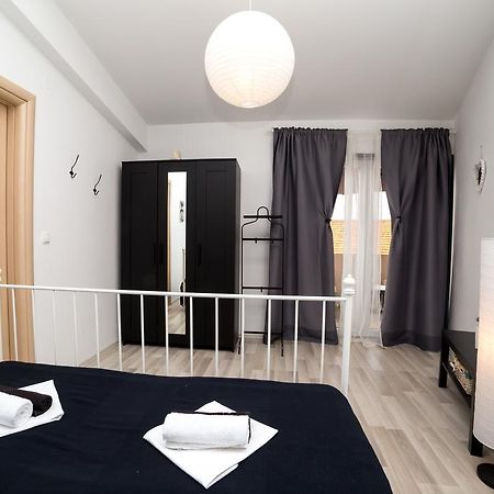 Apartments Zara Petrcane Exterior foto