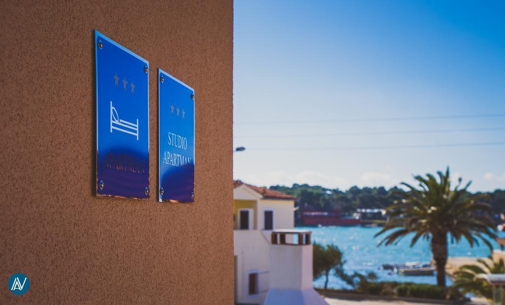 Apartments Zara Petrcane Exterior foto